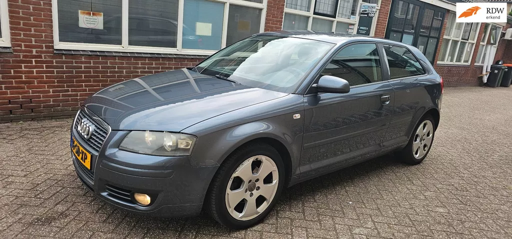 Audi A3 1.9 TDI Ambition clima velgen etc