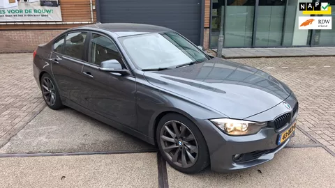 BMW 3-serie 320i Executive ---- automaat ---