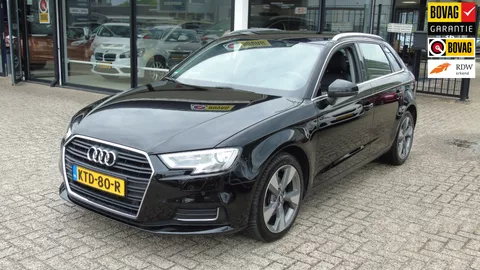 Audi A3 SPORTBACK 1.5 TFSI CoD Design Pro Line Plus Digital Dash