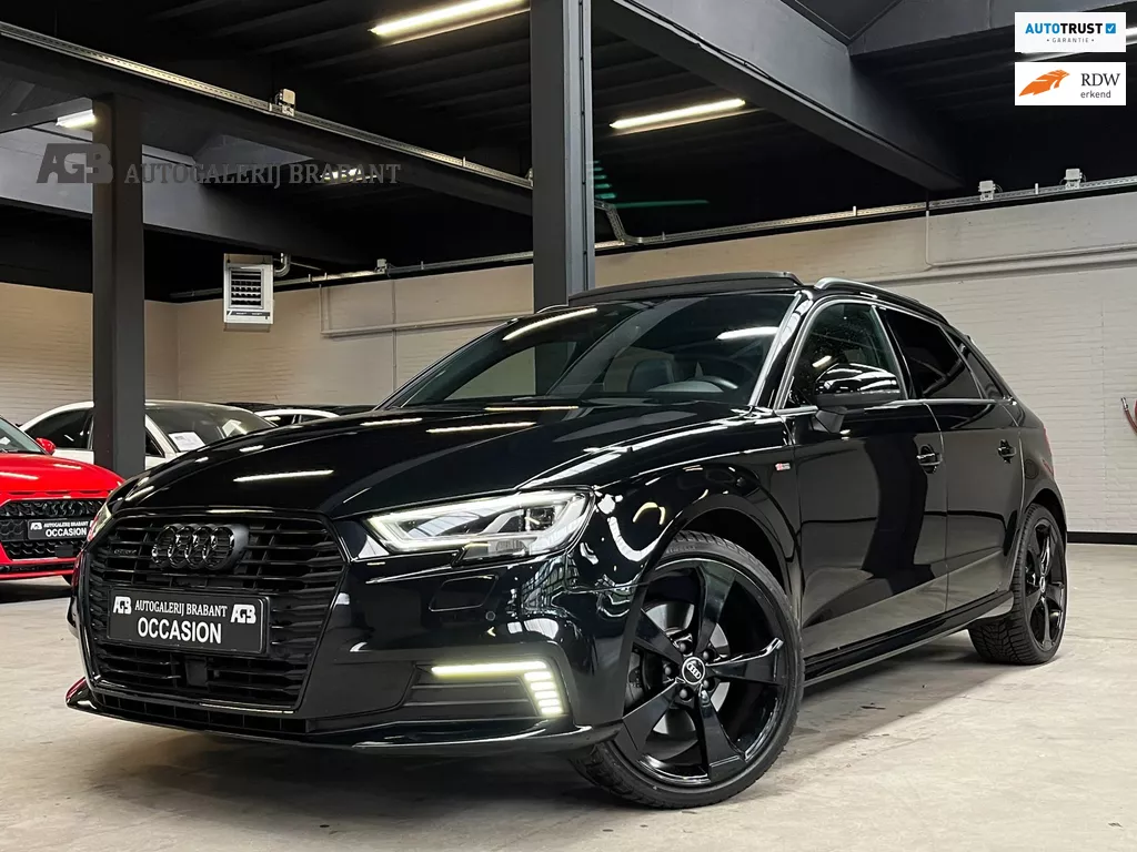 Audi A3 Sportback 40 e-tron S- line Sport Pano/Xenon/Carplay/Automaat