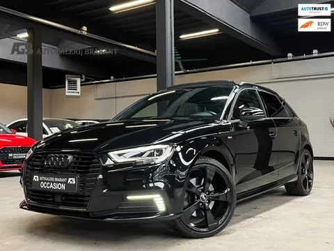 Audi A3 Sportback 40 e-tron S- line Sport Pano/Xenon/Carplay/Automaat