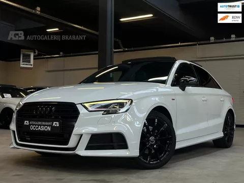 Audi A3 Limousine 1.4 TFSI Sport S Line Pano/Virtual/Carplay/Automaat