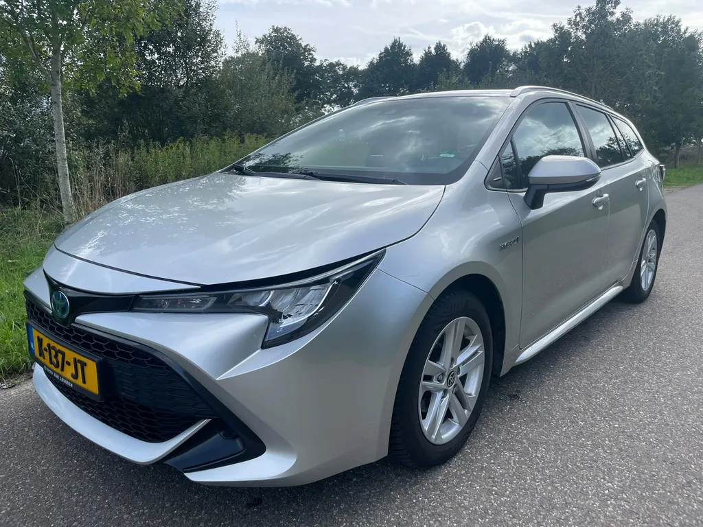 Toyota Corolla Touring Sports 1.8 Hybrid Active