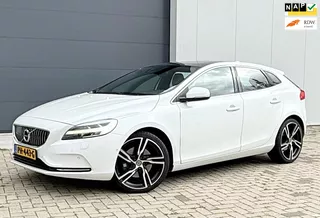 Volvo V40 2.0 D2 Nordic+ Panorama Navi Camera Nieuwe banden en velgen