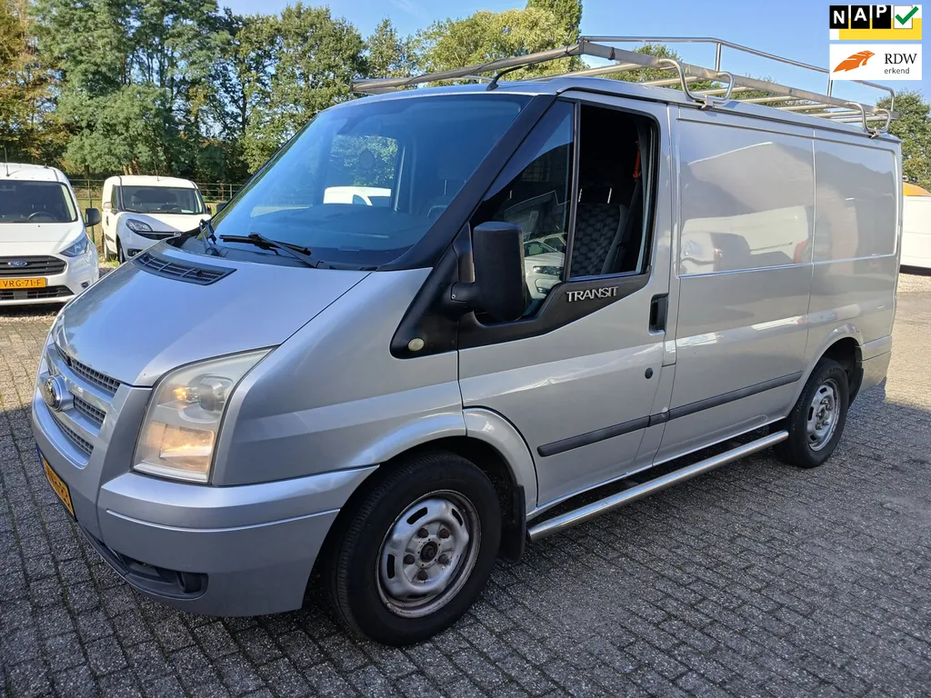 Ford Transit 260S 2.2 TDCI First Edition