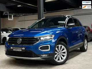 Volkswagen T-Roc 1.5 TSI Sport *Pano/Carplay/Stoelverwarming/Automaat
