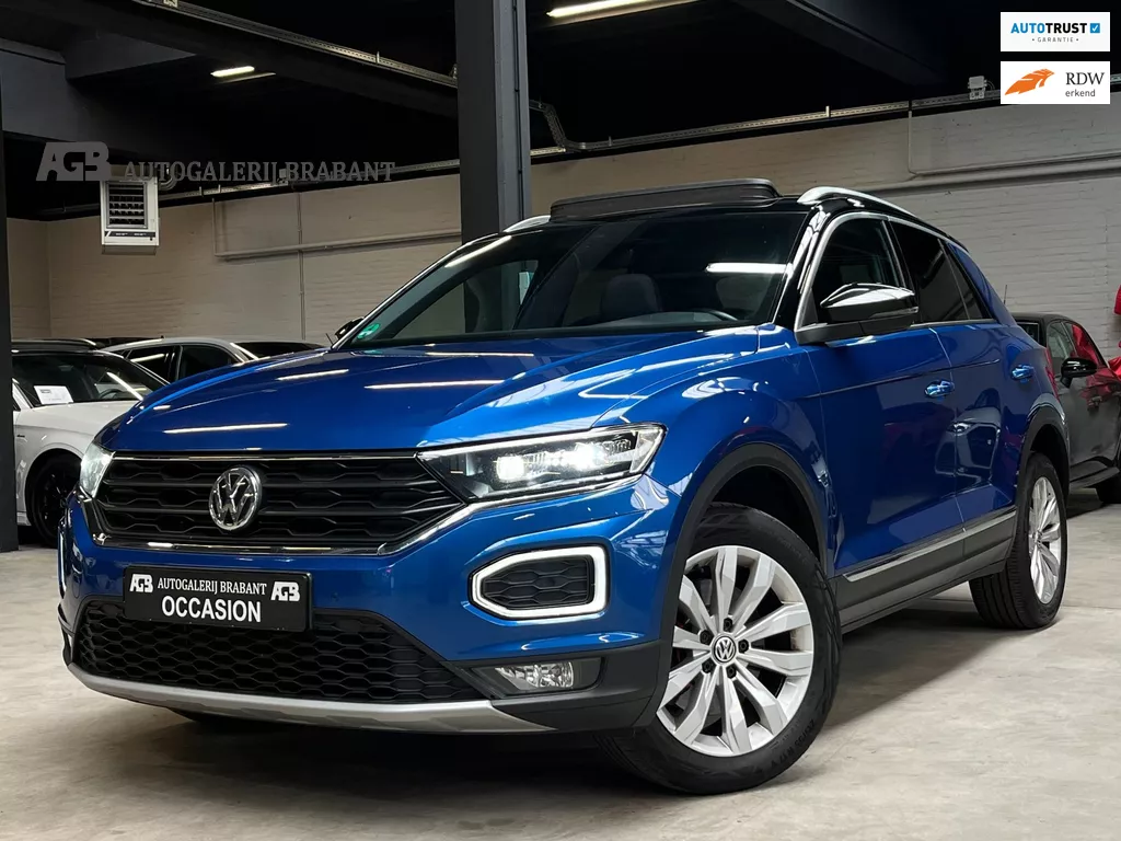 Volkswagen T-Roc 1.5 TSI Sport *Pano/Carplay/Stoelverwarming/Automaat