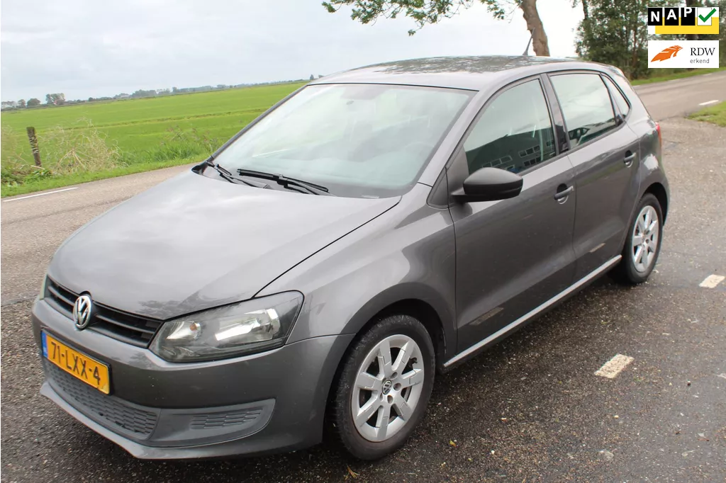 Volkswagen Polo 1.4-16V Trendline // 5-drs //
