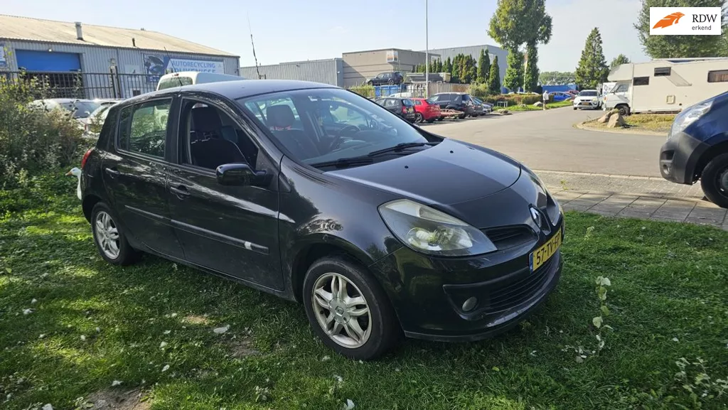 Renault Clio 1.4-16V Dynamique Luxe