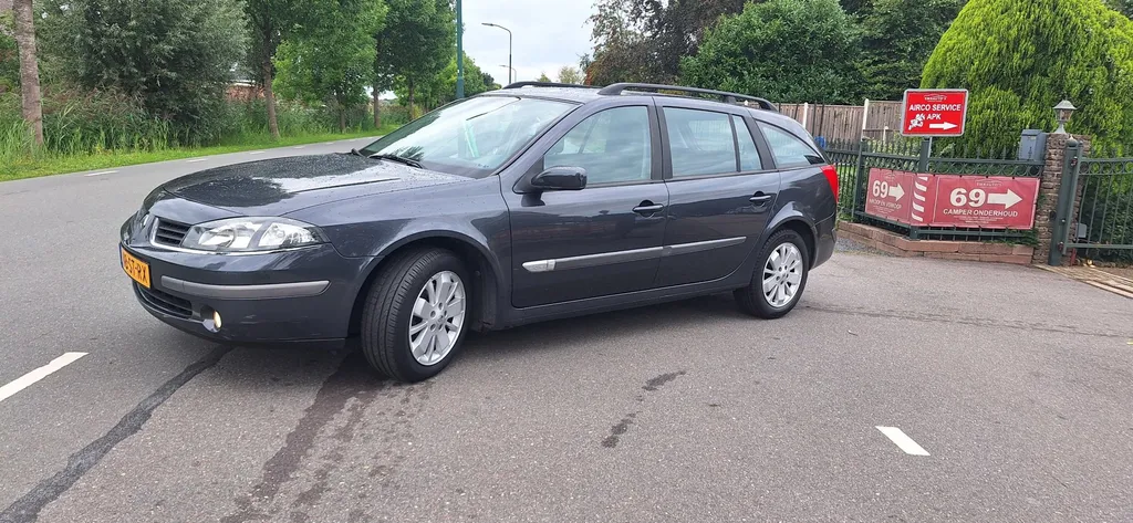 Renault Laguna Grand Tour 2.0-16V Dynamique