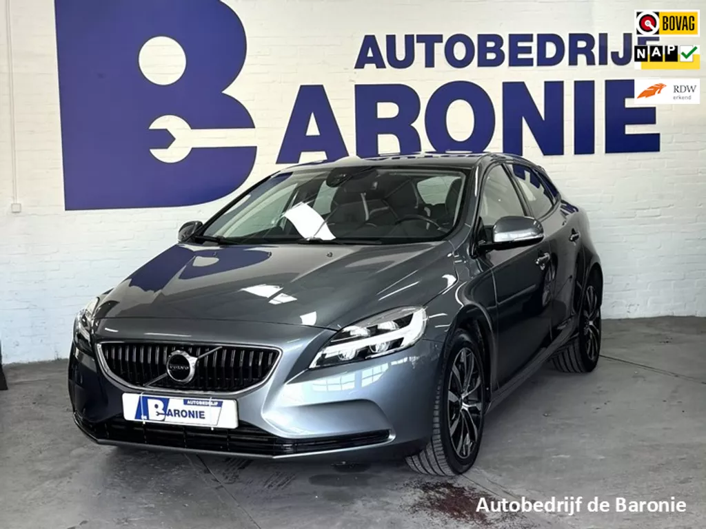 Volvo V40 2.0 T3 Dynamic Edition