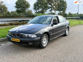 BMW 5-serie 523i Executive * APK 9-2027 * NAP *