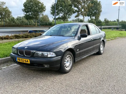 BMW 5-serie 523i Executive * APK 9-2027 * NAP *