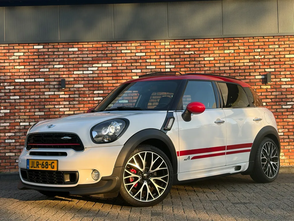 Mini Countryman 1.6 John Cooper Works ALL4 218PK Pano Leer Harman/Kardon Pdc Voll.Onderhouden!
