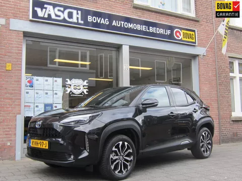 Toyota Yaris Cross 1.5 Hybrid 115 First Edition all-seasonbanden Parkeersensoren