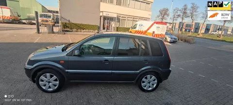 Ford Fusion 1.4-16V Futura ((( NIEUWE APK )))