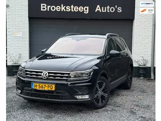 Volkswagen Tiguan 1.4 TSI ACT Highline Led Trekhaak Digitaaldash Elekklep