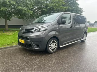 Toyota PROACE Shuttle 2.0 D-4D Navigator Medium
