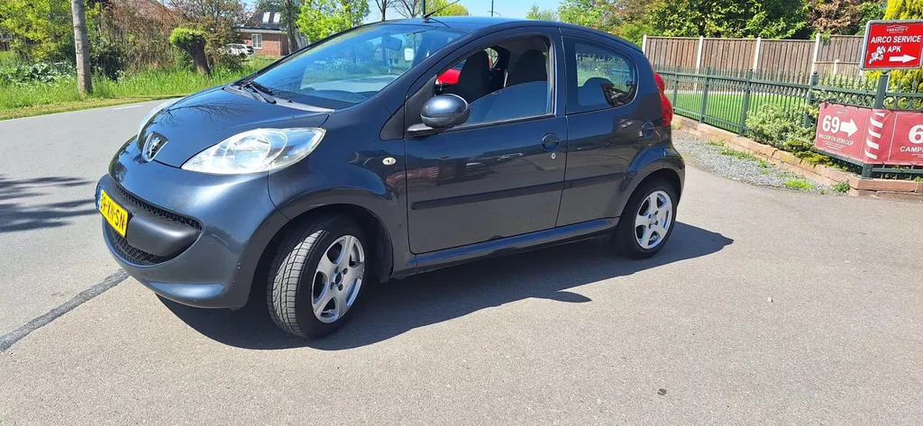 Peugeot 107 1.0-12V XS