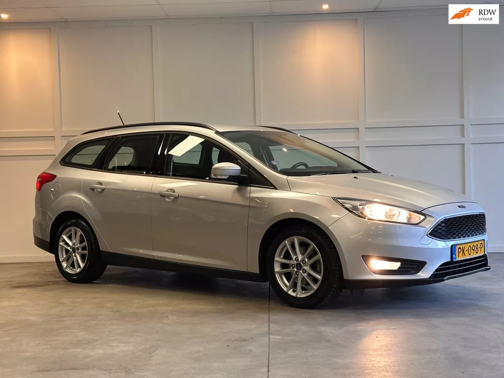 Ford Focus Wagon 1.0 EcoBoost / 2017 / Cruise / 122.572 KM NaP /