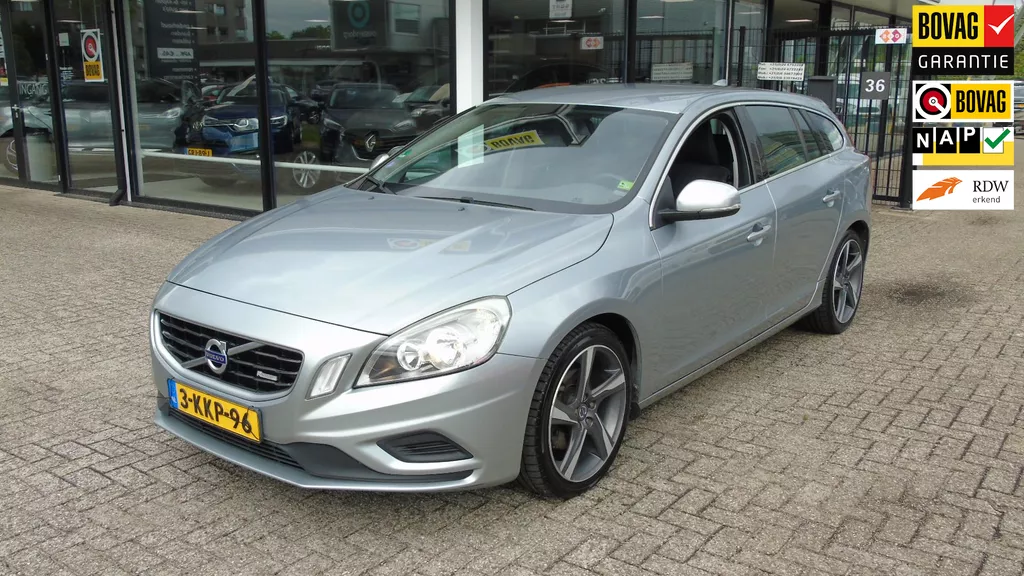 Volvo V60 1.6 T3 R-Design