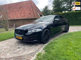 Jaguar XJ 2.0 Luxury-PANO-CAMERA-NL AUTO-BLACK OPTIEK-20"-