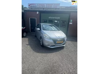 Peugeot 208 1.2 VTi Blue NIEUWE DISTRIBUTIERIEM