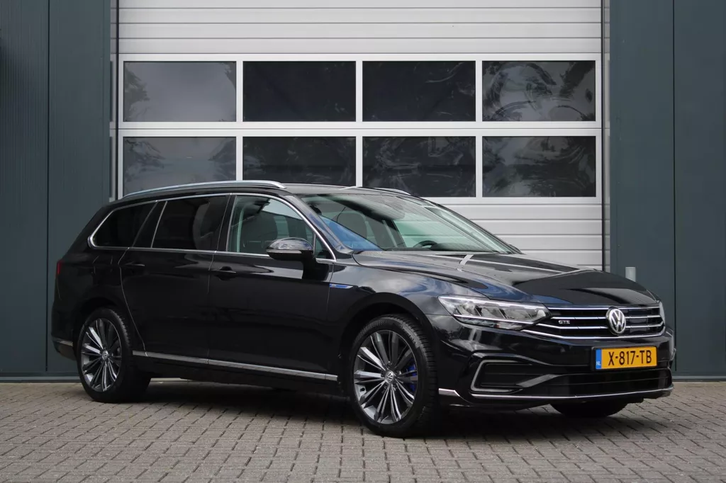 Volkswagen Passat Variant 1.4 TSI PHEV GTE Business ACC/Virtual/LaneAssist/Camera/Stoelverwarming/Massage/Carplay/Android/Trekhaak