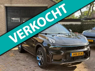 Lynk & Co 01 *NIEUW* 1.5 Plug-in Hybrid, trekh, stuur/stoel verwarming, zw hemel, Fabr.Garantie!
