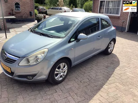 Opel Corsa 1.2-16V Business nieuwe apk tot5-2026 zo ingeruild zo weg