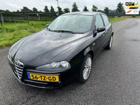 Alfa Romeo 147 1.6 T.Spark Veloce Business, Nieuwe apk, Inruil mogelijk!