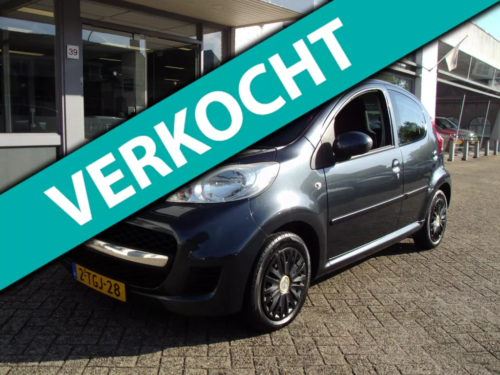Peugeot 107 1.0-12V XR