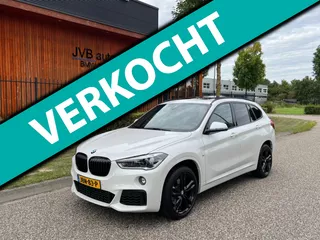 BMW X1 XDrive20i M-sport, panoramadak, trekhaak, HUD, H&K