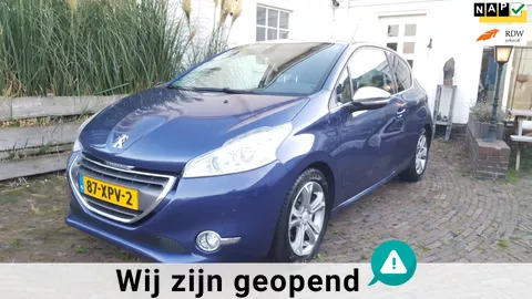 Peugeot 208 1.6 VTi Allure , Prachtige en sportieve auto APK tot 26-09-2026 met trekhaak/ panoramadak / sportstoelen