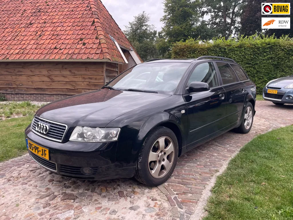 Audi A4 Avant 2.0-APK 10 2025-