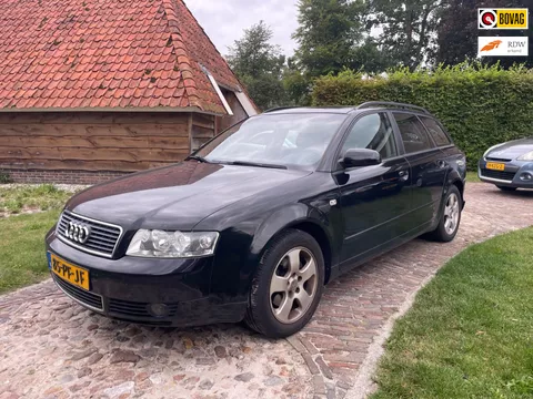 Audi A4 Avant 2.0-APK 10 2025-