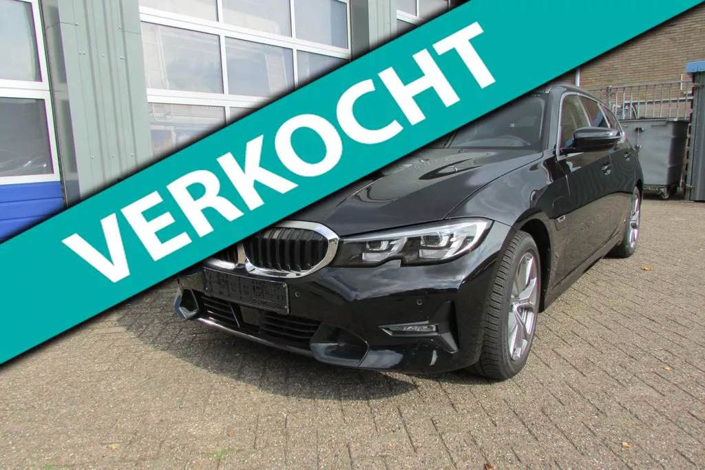 BMW 3-serie Touring 330e Sport line Edition