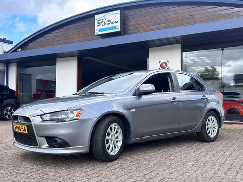 Mitsubishi Lancer Sportback 1.6 Edition One + trekhaak