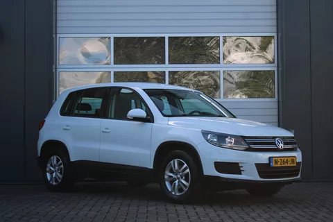 Volkswagen Tiguan 1.4 TSI Easyline 122pk Airco/Cruise/Stoelverwarming/PDC/RadioCD/Elek.Ramen/C.V./16"LM/Isfofix/Trekhaak/6-BAK