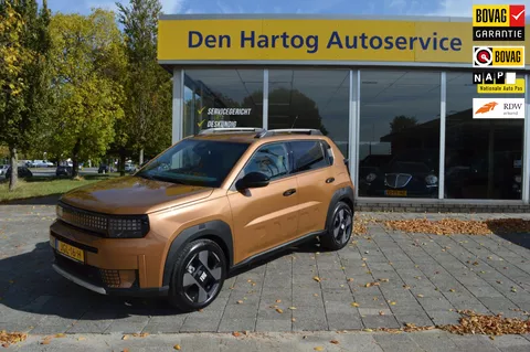 Fiat Grande Panda 1.2 Hybrid La Prima