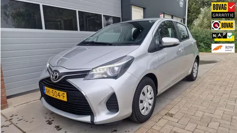Toyota Yaris 1.0 VVT-i Aspiration | NWE APK!