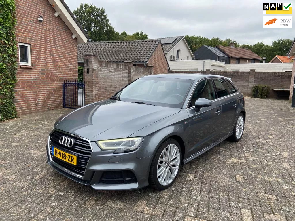 Audi A3 Sportback 1.5 TFSI CoD Sport S Line Edition 2017 facelift zeer mooi