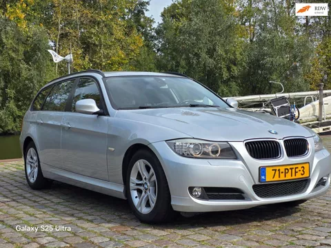 BMW 3-serie Touring 318i Corporate Lease Business Line Zeer netjes navigatie cruis control parkeer sensor goed onderhouden