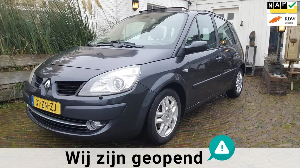 Renault Scénic 1.6-16V Tech Line Top onderhouden en in Excellent mooie conditie met groot Elektrisch Panoramadak en Trekhaak