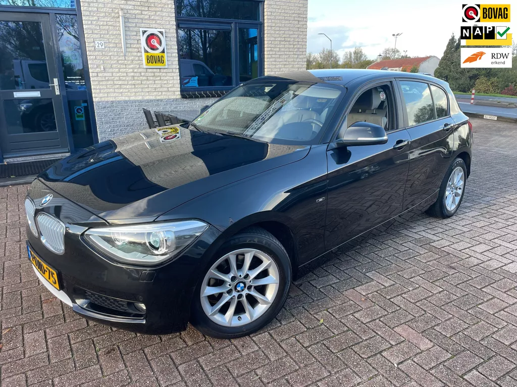 BMW 1-serie 116i Executive- Automaat-nav-bluetooth