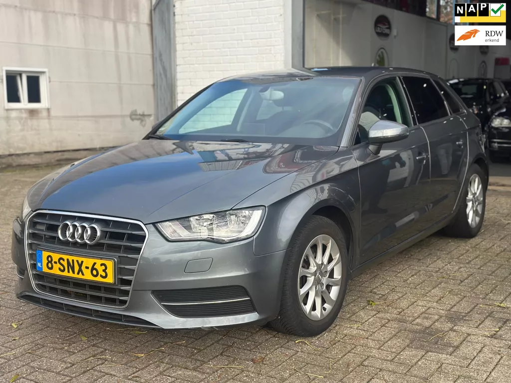 Audi A3 Sportback 1.4 TFSI Attraction Pro Line Bj:2013 Parksensor Navi Airco NAP