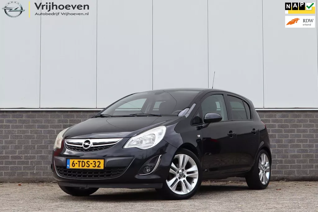 Opel Corsa 1.4-16V Cosmo Navi