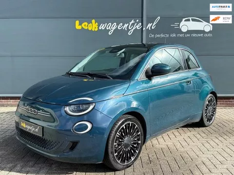 Fiat 500 La Prima 42 kWh *carplay *panorama *camera *leder