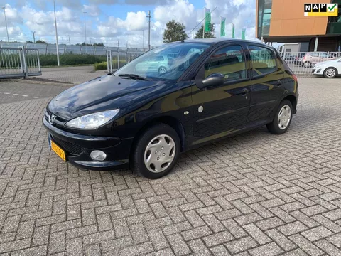 Peugeot 206 1.4 Génération Zwart 2008 Airco Elek ramen NAP!