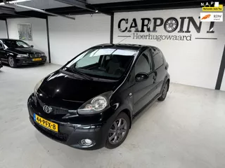 Toyota Aygo 1.0-12V Dynamic Navigator 2011 5-Deurs Airco Elek Pak Nw Koppeling NAP Lm Velgen